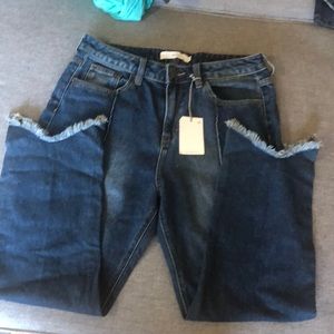 Hidden brand jeans. High waist